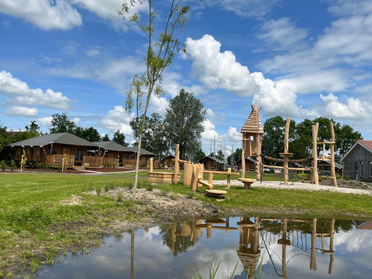 Waterherberg It Beaken Heeg Exterior photo